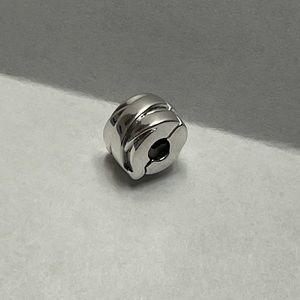 2 Authentic Pandora Polished Ribbons Clip Charm - never worn